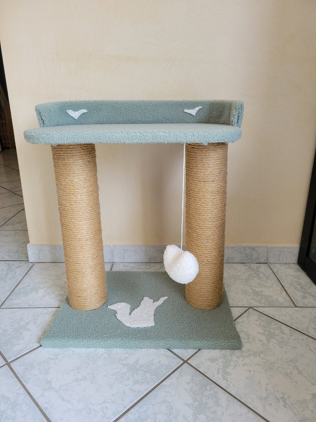 cadeau pour amoureux des chats – arbre à chat Pattes