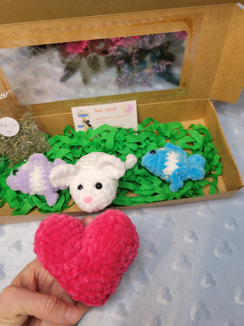 Lot de jouets pour chats faits main – Souris + 2 poissons + cadeaux 🎁 + Sachet de cataire offert