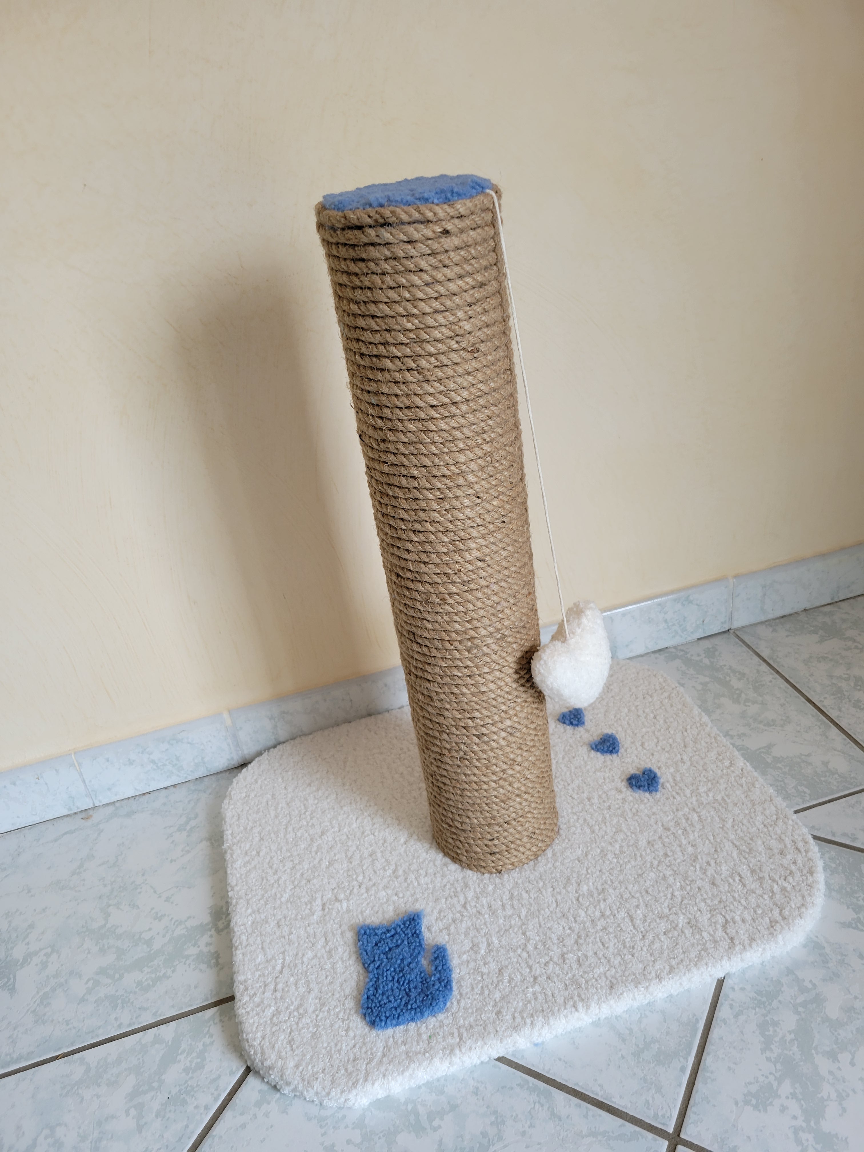 Griffoir stable pour chat avec base 40x50 cm