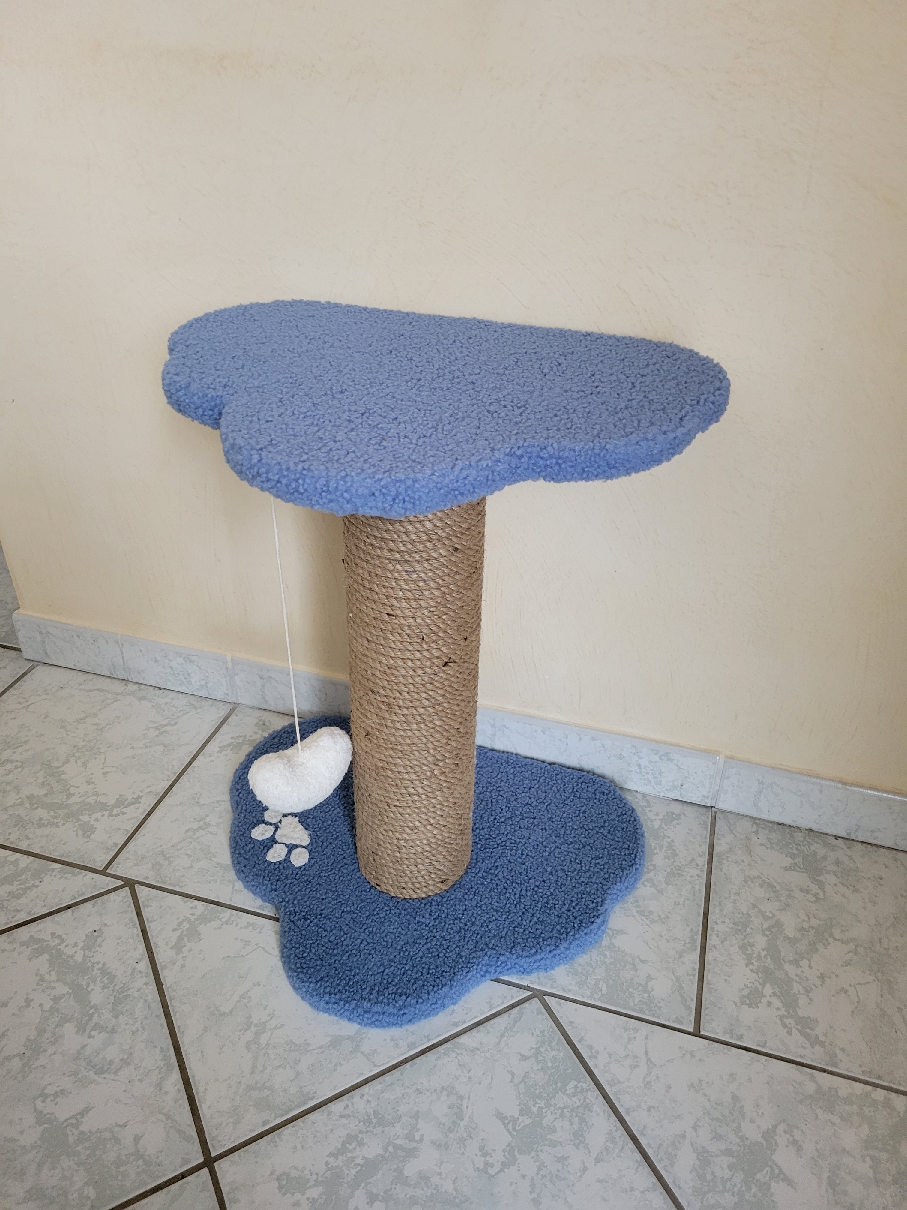 Arbre à chat stable et durable fabriqué à la main en France