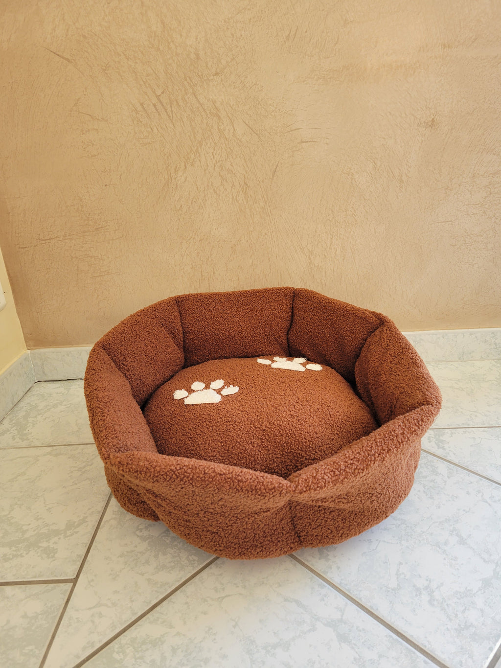 panier pour chat motif pattes