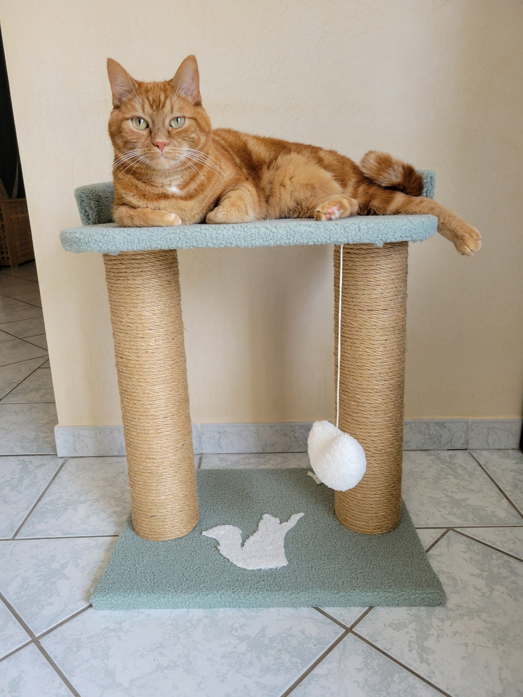 griffoirs naturels en jute pour arbre à chat design